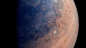 Júpiter, cada vez más cerca: La NASA revela nuevas imágenes 'abstractas' del gigante gaseoso