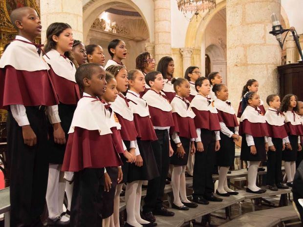 Coro de la Catedral Primada de América con su sección de Niños.
