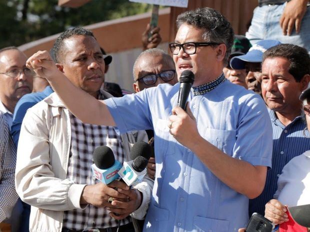 Candidato presidencial del Partido Generación de Servidores, ingeniero Carlos Peña.