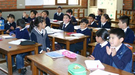 Niños en la escuela