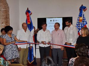 Puerto Rico ocupa Capilla de los Remedios con colección de libros y su riqueza cultural