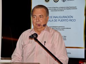 El ministro de Cultura, arquitecto Eduardo Selman, quien resalto la hermandad entre dominicanos y puertorriqueños, al dejar abierta la Sala de Puerto Rico.