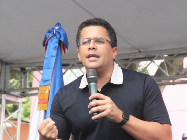 Alcalde David Collado.