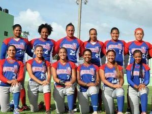 Sóftbol femenino va por un puesto a los Juegos Olímpicos de Japón