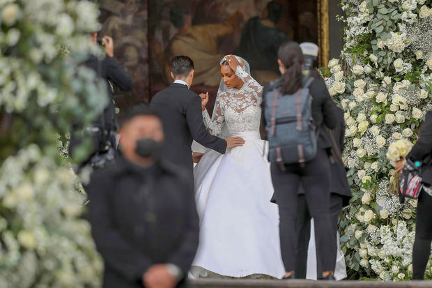 Jasmine Tookes junto a Juan David Borrero en otro momento de su boda. 