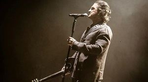 Ricardo Arjona suspende su gira y demanda a empresario