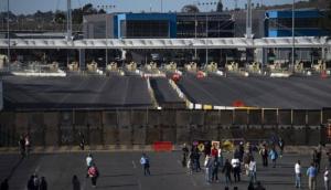 EE. UU. defiende cierre de puerto fronterizo por motivos de "seguridad pública"