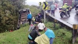 Al menos tres muertos y 13 heridos deja un accidente de tránsito en Colombia 