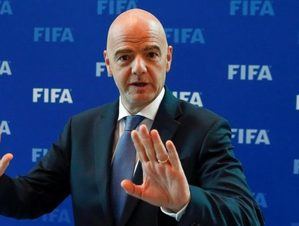 FIFA organizará partido para recaudar fondos contra COVID-19
 
