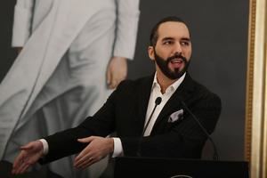 Cerca del 70 % de la población salvadoreña apoya la reelección de Nayib Bukele