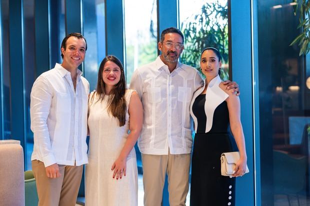 Luis Manuel Moscoso, Andreina Perez, Eugenioo Fajardo y Nicholl Rodriguez.