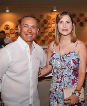 Manuel Sajoury  y Claudia Garcia de Sajour.