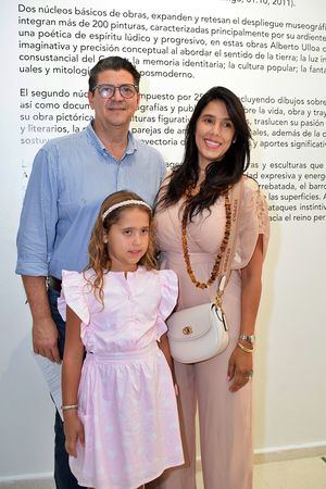 Sully Bonnelly, Patricia Minaya y Londres Jakouloff.