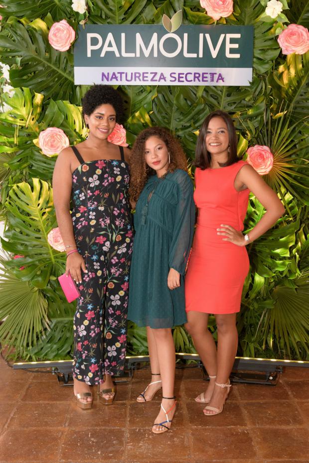 Karla Tapia, Coral Ortíz y Saira Rodríguez.