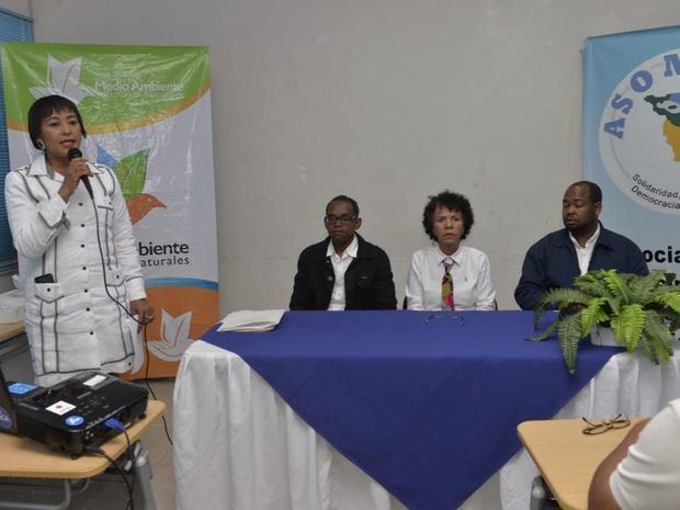 El Ministerio de Medio Ambiente y Recursos Naturales inició este miércoles en Barahona el curso-taller “Gestión Integral de Residuos Sólidos Urbanos”.