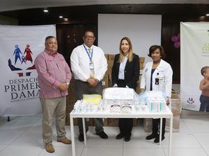Primera Dama aporta medicamentos al Instituto Dominicano de Cardiología y Hospital Moscoso Puello