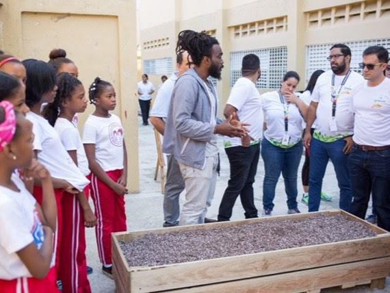 el proyecto “Sembrando ConCiencia” lleva a estudiantes conocimientos prácticos y teóricos sobre educación ambiental.