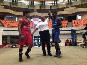 Club Billy Thompson encabeza Torneo de Boxeo para Novatos César Medina