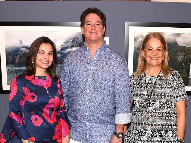 Mary Francés Attias Antún, Erik Di Carlo y Belén Gómez.