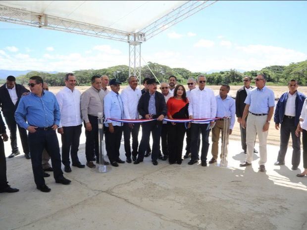 Presidente Danilo Medina entrega 11 obras de riego en Alto Yaque del Norte, en beneficio de más de 34 mil productores de Valverde y Santiago.