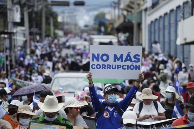El autoritarismo se profundizó en El Salvador, Nicaragua y Venezuela, dice ONG