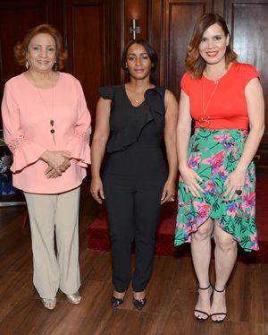 Nuris Valdez, Amarilis Castro y Brenda Sánchez.