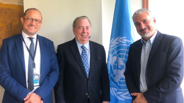 el embajador dominicano ante la UNESCO, José Antonio Rodríguez, el ministro de Cultura, arq. Eduardo Selman y el director adjunto de la UNESCO para la Cultura,  Ernesto Ottonne.