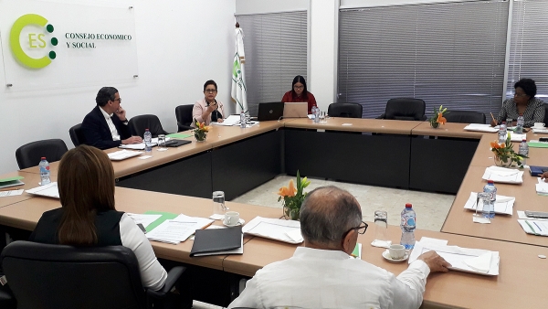 CES sobre “Comisión Ejecutiva” reunión ordinaria mensual