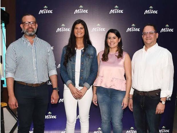 Randolph Luna, Jennifer Elías, Isabella Pezzotti y Guido Gil.