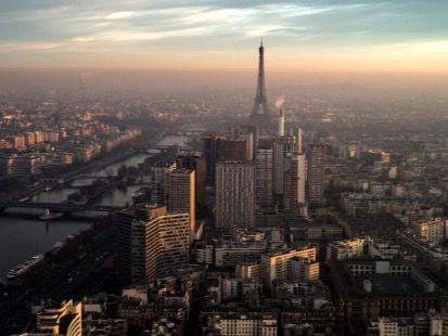 Fotografía de archivo de la contaminación en París.