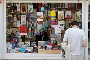 Hartos de pandemia, los lectores vuelven a la Feria de Madrid con hambre de libros