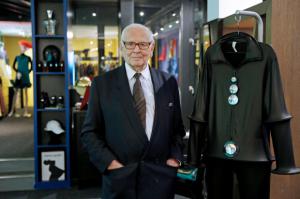 Fallece a los 98 años el diseñador Pierre Cardin