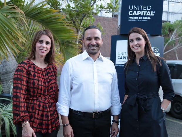 Marta Betances, Javier Tejada y Patricia Lora.