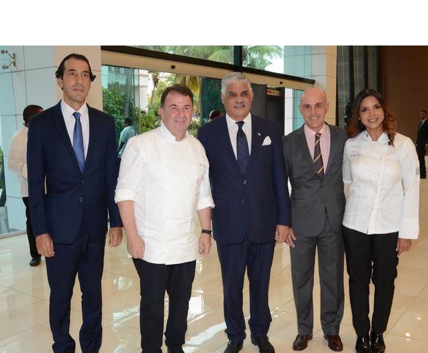 Daniel Lozano, Martín Berasategui, Miguel Vargas, Alejandro Abellán García de Diego y Inés Páez (Chef Tita