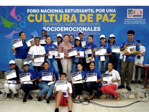 Minerd concluye foro nacional estudiantil por una Cultura de Paz
 