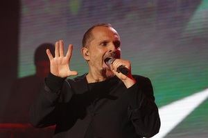 Miguel Bosé