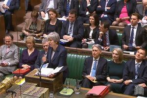 El Parlamento descarta un "brexit abrupto" y deja la prórroga como única opción 