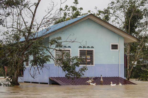 El estado más afectado es Johor, en el sur de Malasia, con más de 31.850 evacuados que se encuentran en los 209 refugios temporales habilitados.