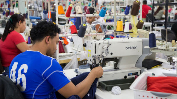 Aditex alerta sobre colapso de la industria textil dominicana