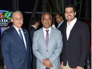 Juan Carlos Farias, Joel Santos y Giancarlo Farias.