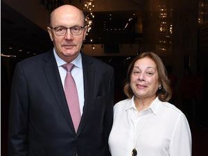 Juan Ramos y Elisa de Ramos.