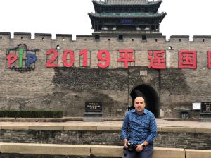 Kelvin Naar representó a República Domicna en el prestigioso festival internacional de fotografían Pingyao, China, donde se dieron cita fotógrafos, críticos y curadores de más de 31 países.