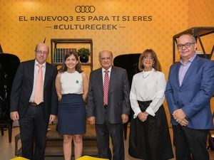 Enrique García, Carla Frías, Avelino Abreu, Milagros Abreu y George González.