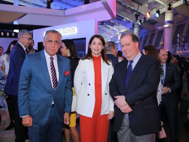 Luisin Jiménez, Angie Bergés y Felipe Vicini