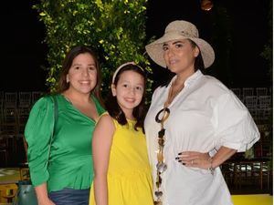 María Josefina Rodríguez, Camilla Meyreles y Carmen María Rodríguez.