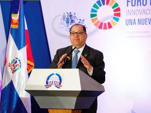 El director regional para Latinoamérica y el Caribe del Programa de las Naciones Unidas para el Desarrollo (PNUD), Luis Felipe López Calva, hizo un llamado a no a parar la innovación, sino a tener un ecosistema más disruptivo, que genere un cambio en las formas en cómo se hacen las cosas en materia de políticas sociales. 