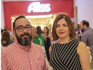 Alexander Sanchez y Rafaela Delfino.