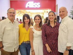 Sebastian Bonnelly, María Eugenia Morales, Doris Wienk, Maite Carretero y José Esteban.