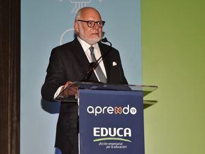 Ernesto Figueredo, experto cubano/chileno en neurociencias.