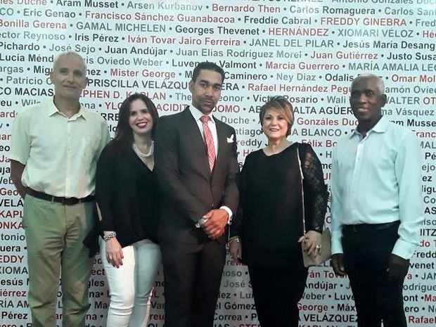 Georges Thevenet, Katherine Cocco, Oscar Abreu, Minerva de Cocco y Freddie Cabral.